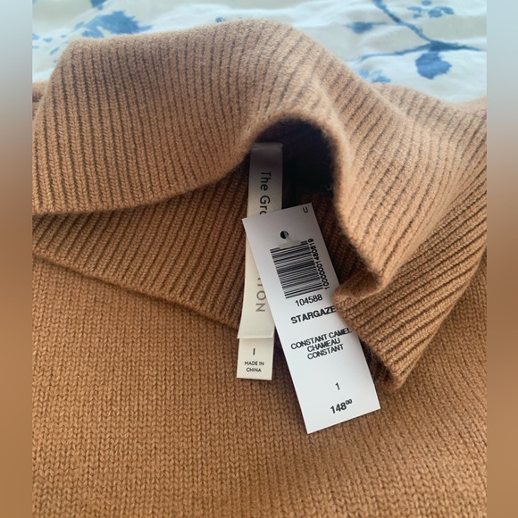 FLASH SALE ‼️ NWT Aritzia stargaze mock neck sweater in Camel, size 1 - Picture 3 of 5